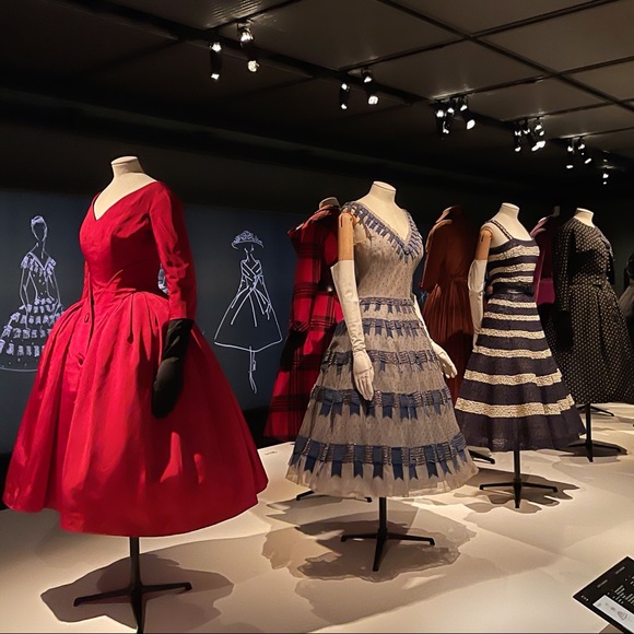 ✨Vintage Christian Dior ❤️ - Picture 1 of 15